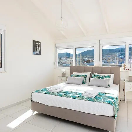 Nathalie'S Beachfront Apartment Ретимно Экстерьер фото
