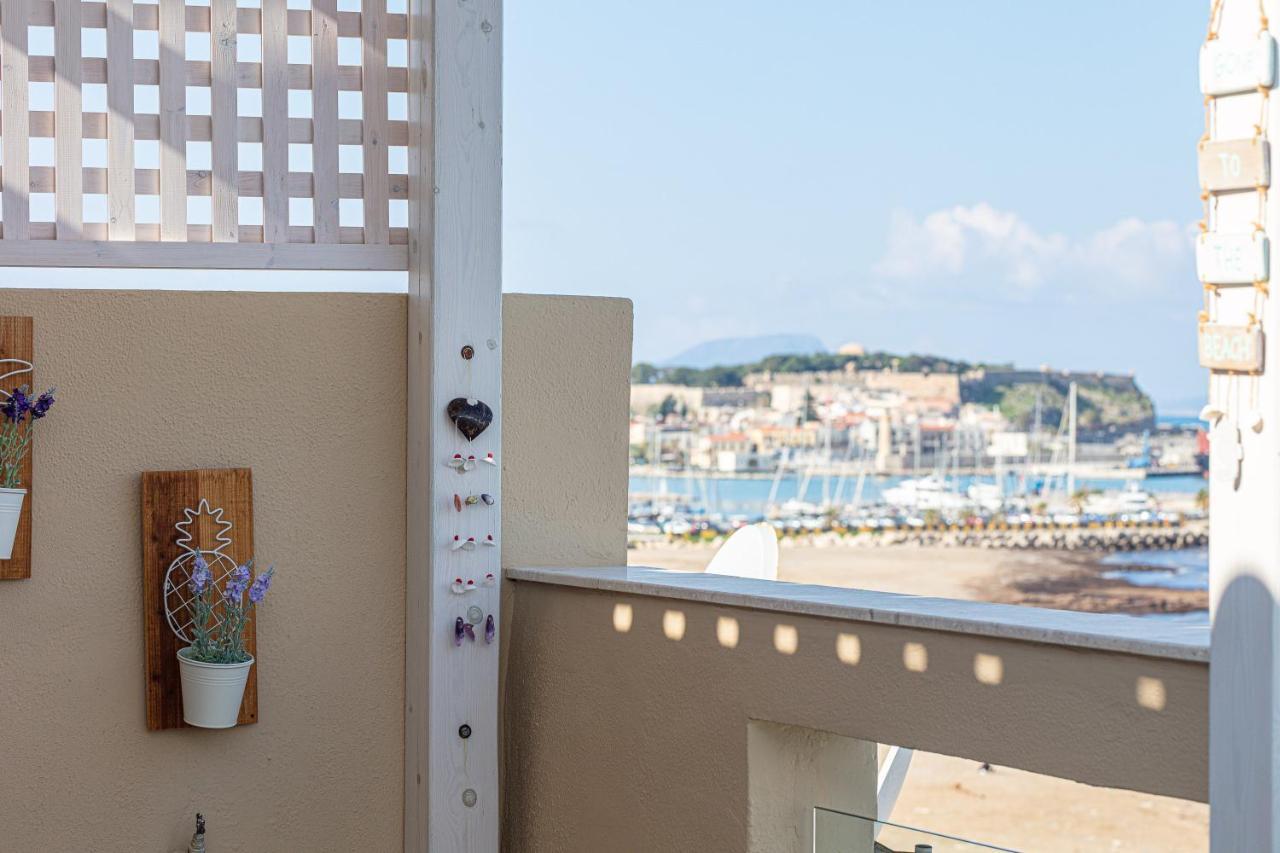 Nathalie's Beachfront Appartement *